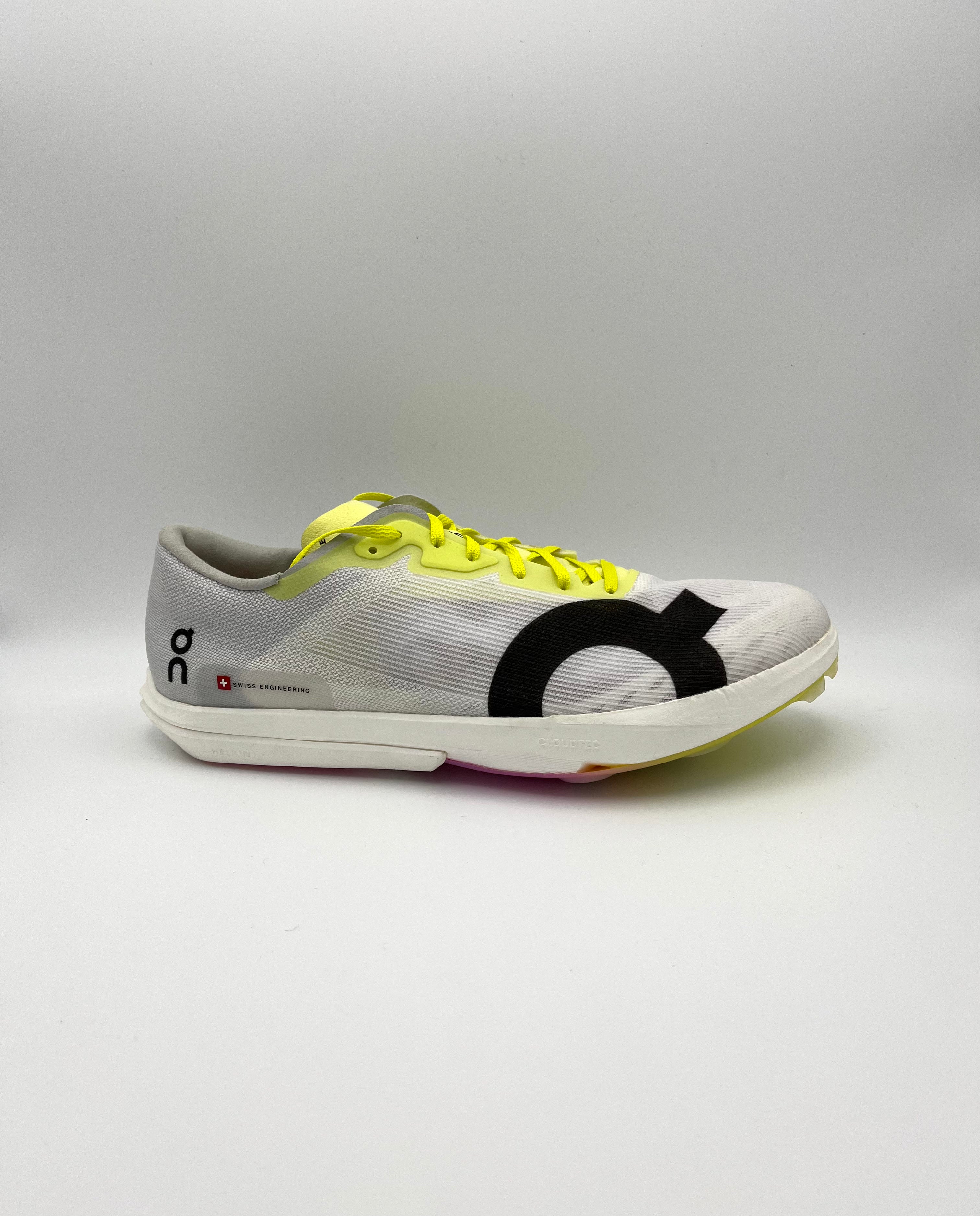 On Running Cloudspike Amplius 2